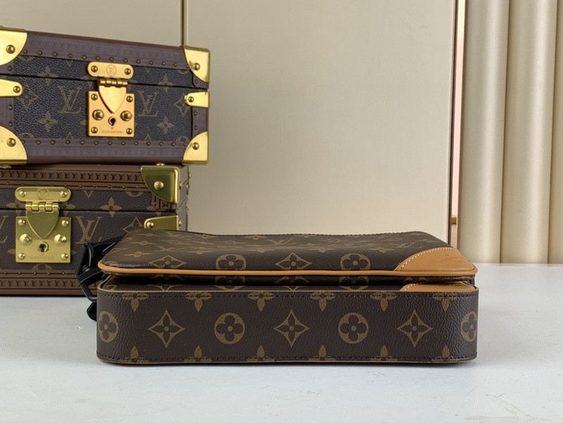 Louis Vuitton Trio Jm messenger