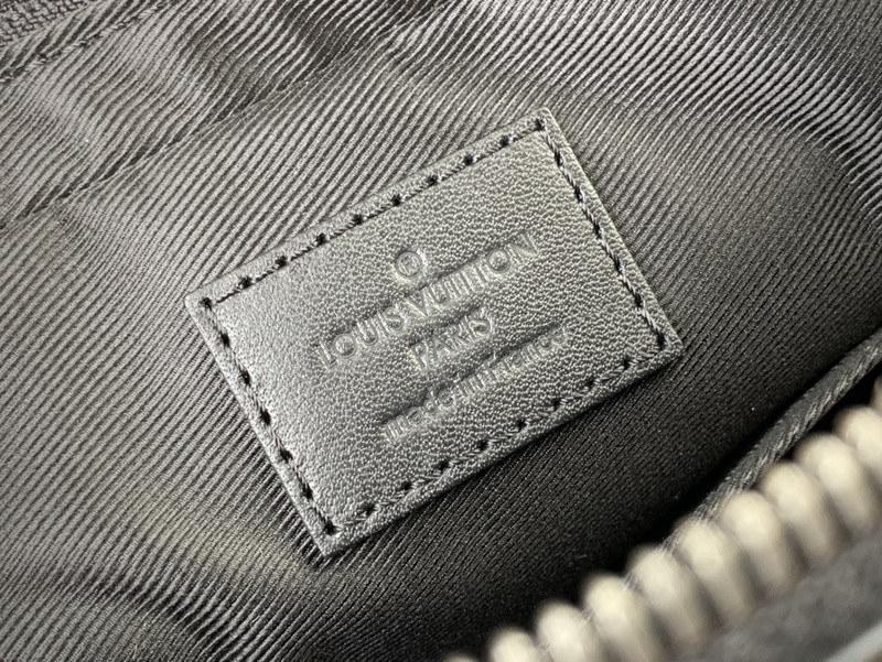 Louis Vuitton Trio Jm messenger