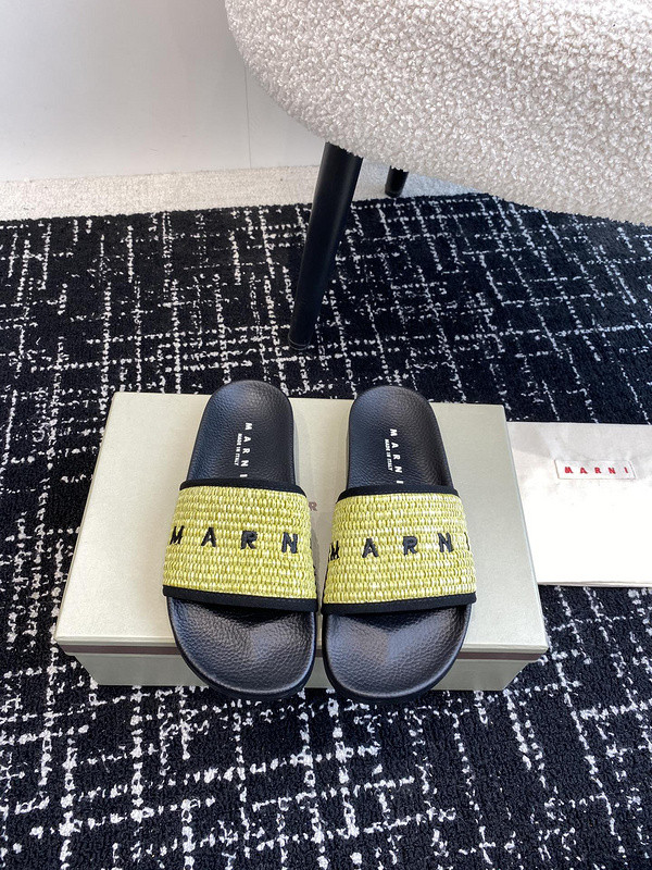 MARNI EMBROIDERED-LOGO SLIDES