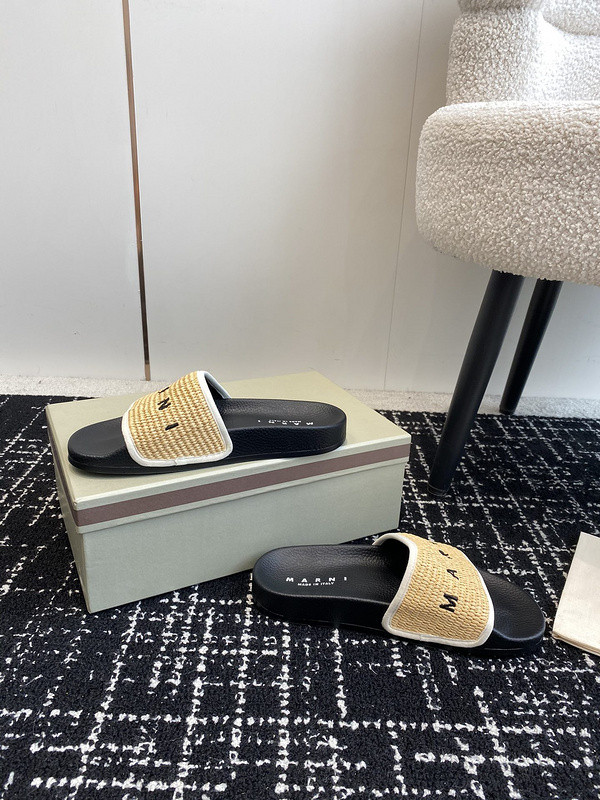 MARNI EMBROIDERED-LOGO SLIDES