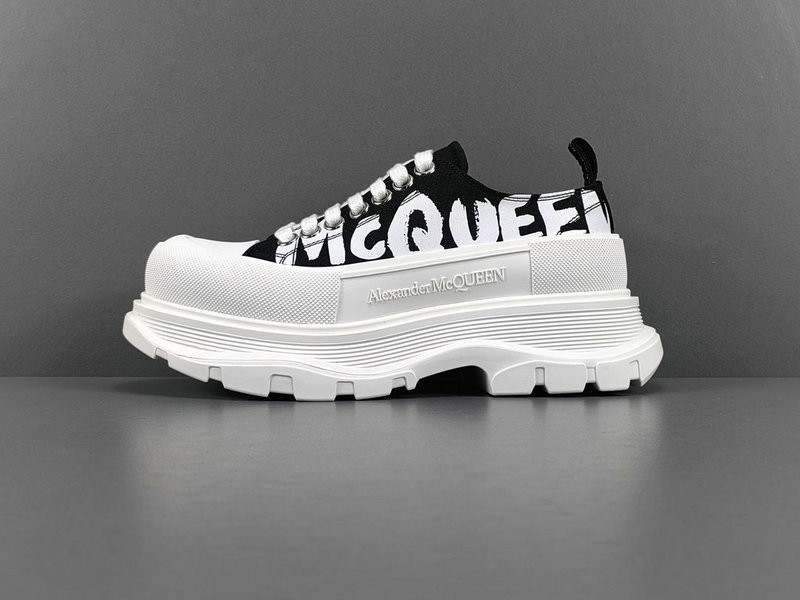 ALEXANDER MCQUEEN SNEAKER
