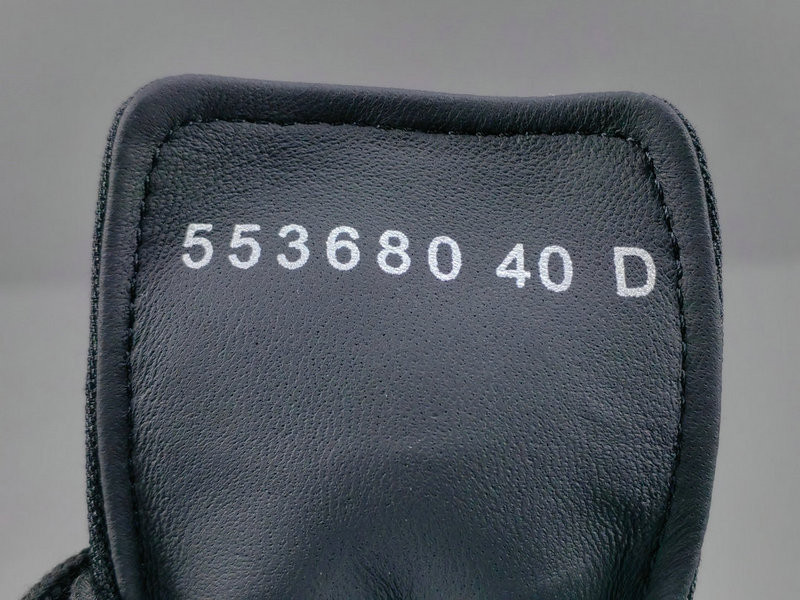 ALEXANDER MCQUEEN SNEAKER