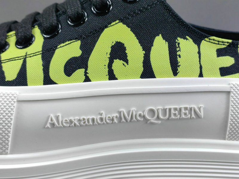 ALEXANDER MCQUEEN SNEAKER