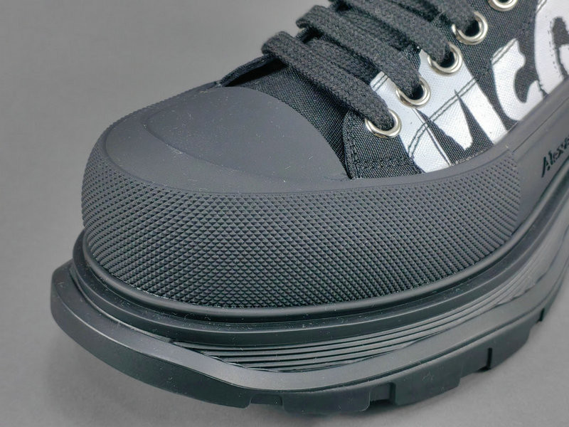 ALEXANDER MCQUEEN SNEAKER