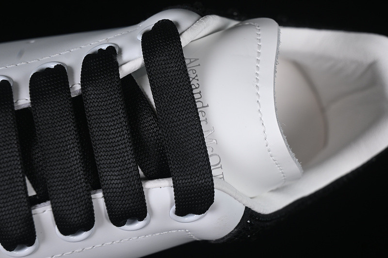 ALEXANDER MCQUEEN SNEAKER