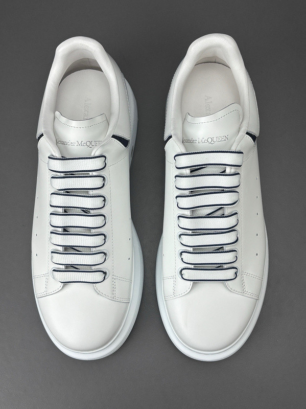 ALEXANDER MCQUEEN SNEAKER