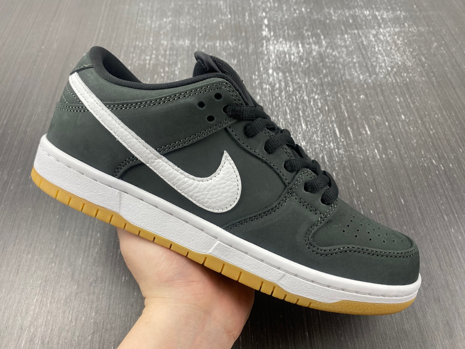 Dunk Low SB 