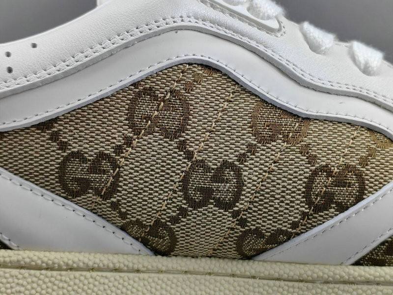 G*u*i re-web sneakers