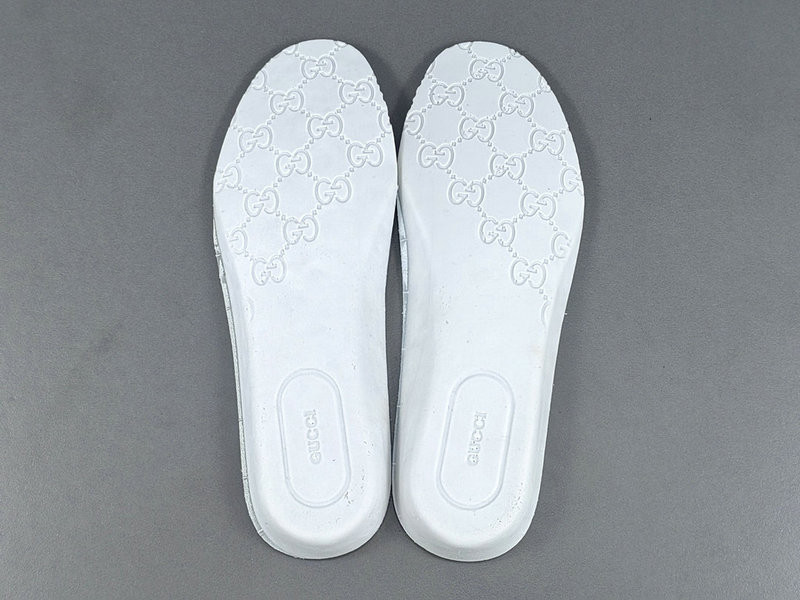 G*u*i re-web sneakers