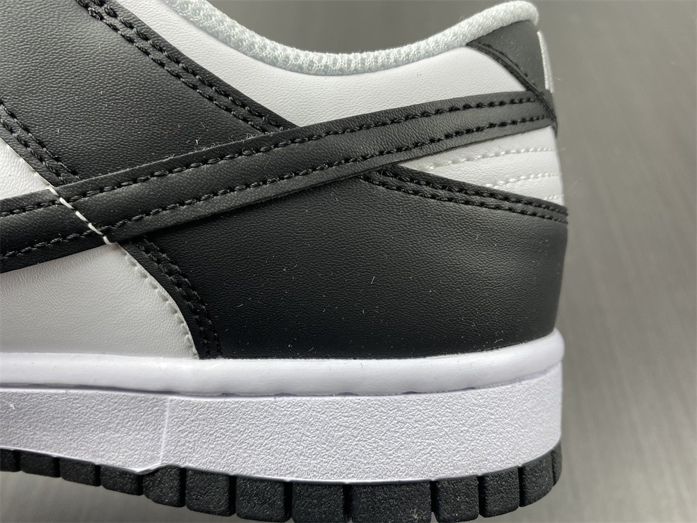 NIKE DUNK LOW NEXT NATURE ‘WHITE/BLACK’ DD1873-102