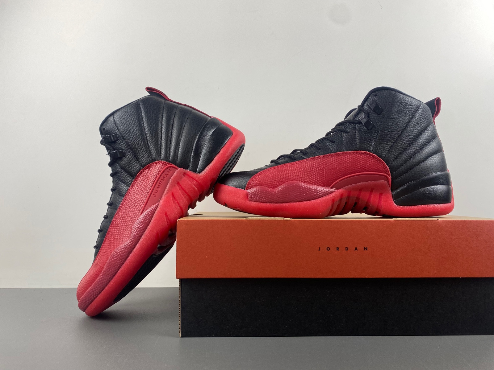 Jordan 12 Retro Flu Game (2016) 130690-002