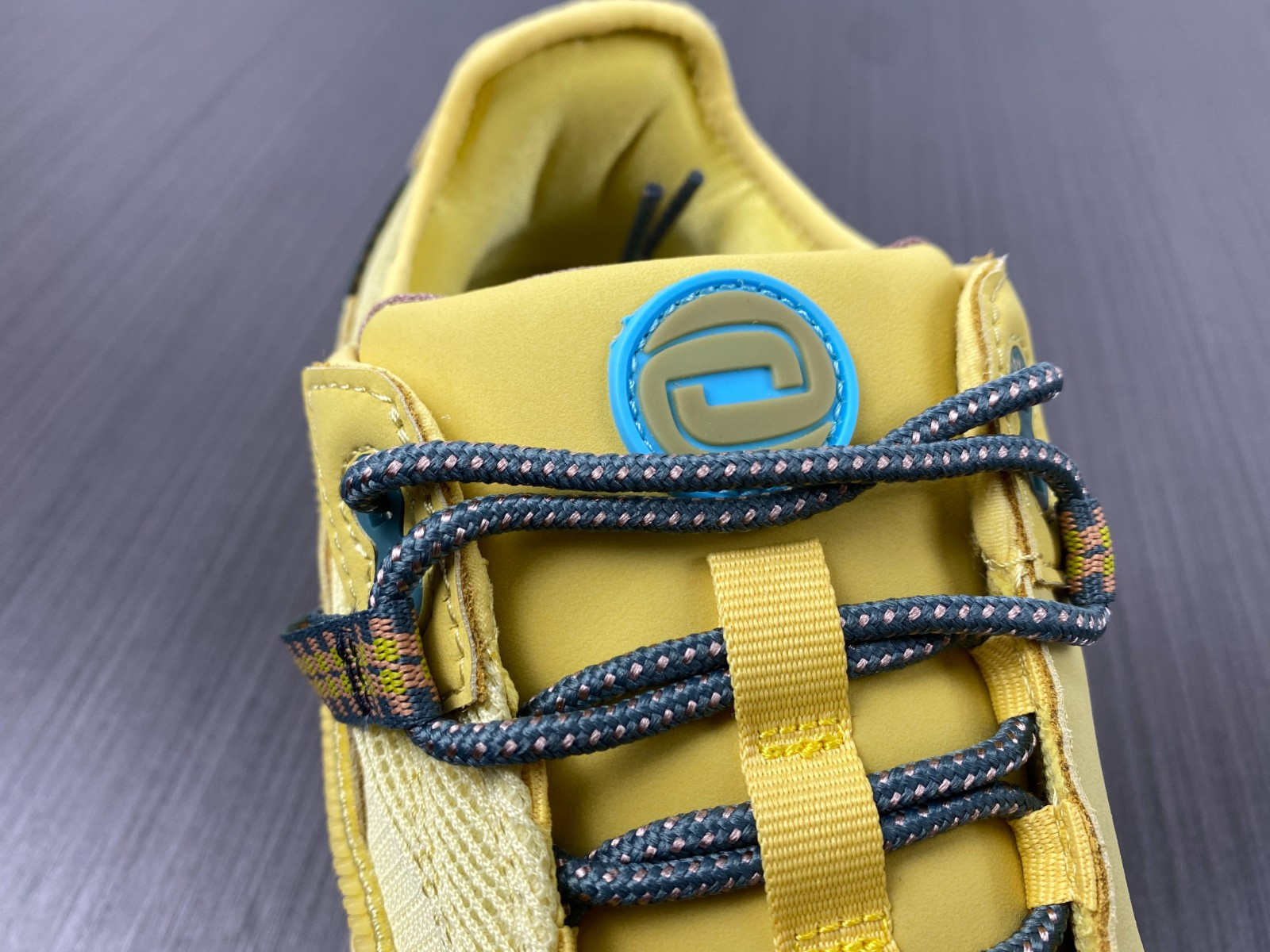 Travis Scott x Nike Air Max 1 "Wheat" DO9392-700