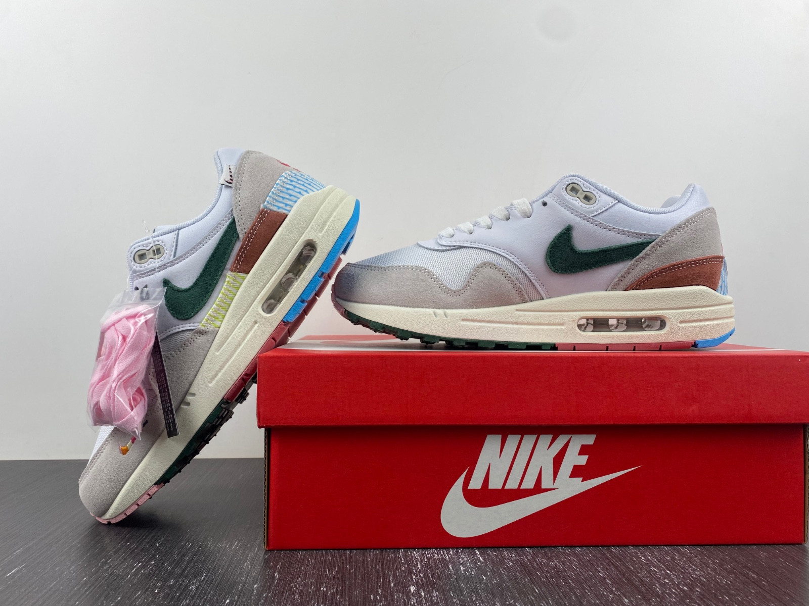 Nike Air Max 1 WMNS "All Petals United" FQ0256-131