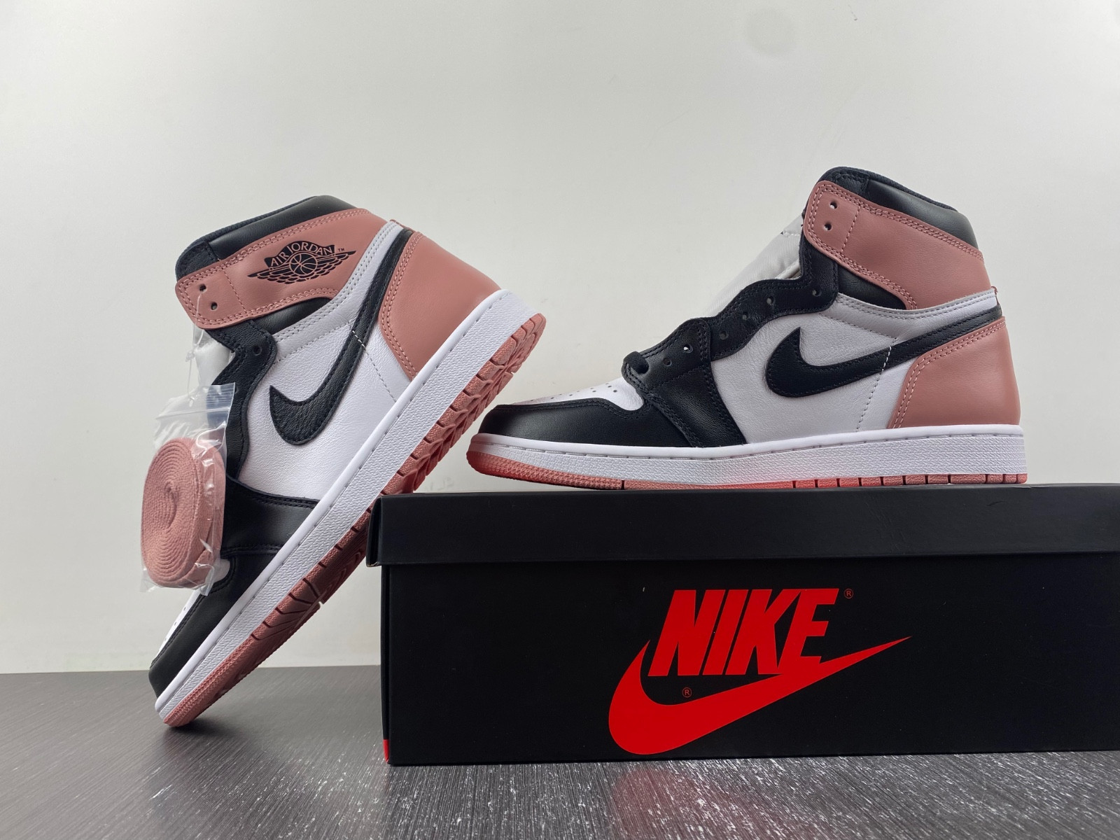 Jordan 1 Retro High Rust Pink 861428-101