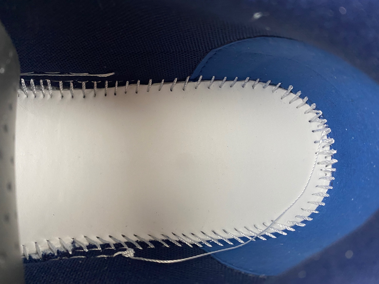 Off-White c/o Virgil Abloh