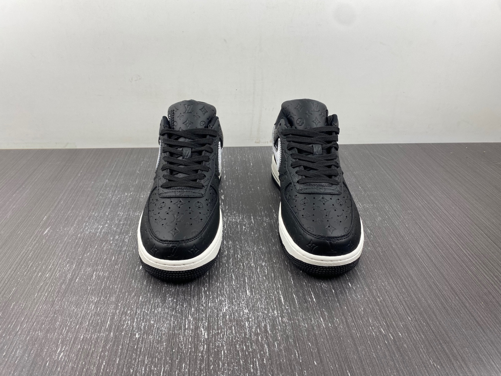 NIKE AIR FORCE 1 LOW BY VIRGIL ABLOH