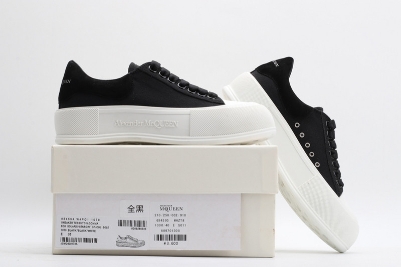 ALEXANDER MCQUEEN SNEAKER
