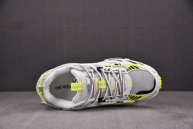 Off-White c/o Virgil Abloh