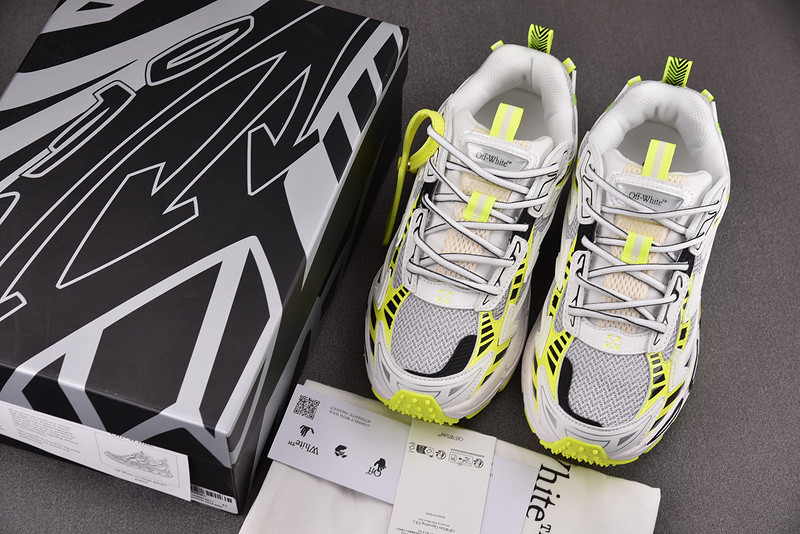 Off-White c/o Virgil Abloh