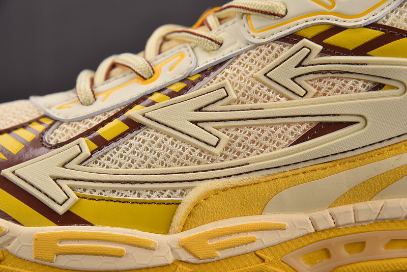 Off-White c/o Virgil Abloh