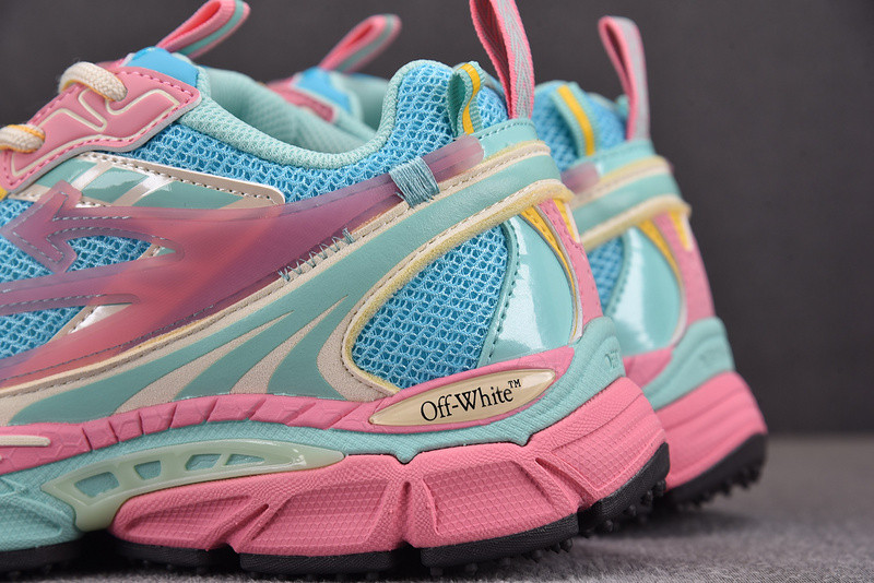 Off-White c/o Virgil Abloh