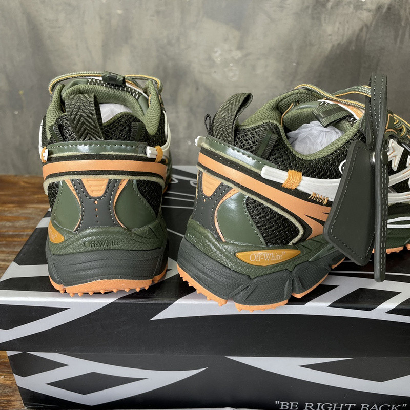 Off-White c/o Virgil Abloh