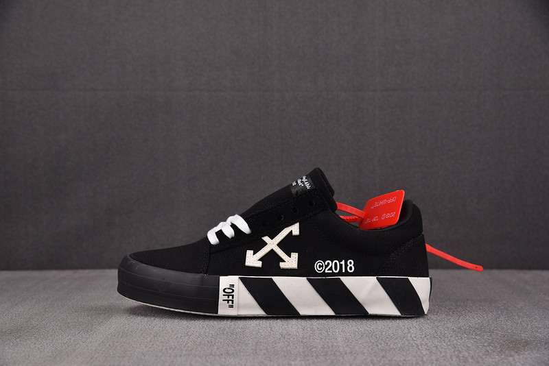 Off-White Vulc Low Top Black