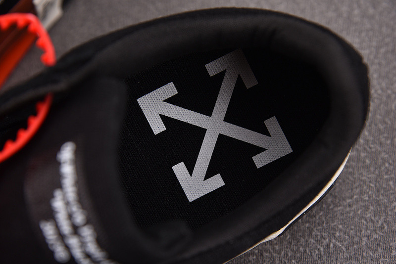 Off-White Vulc Low Top Black