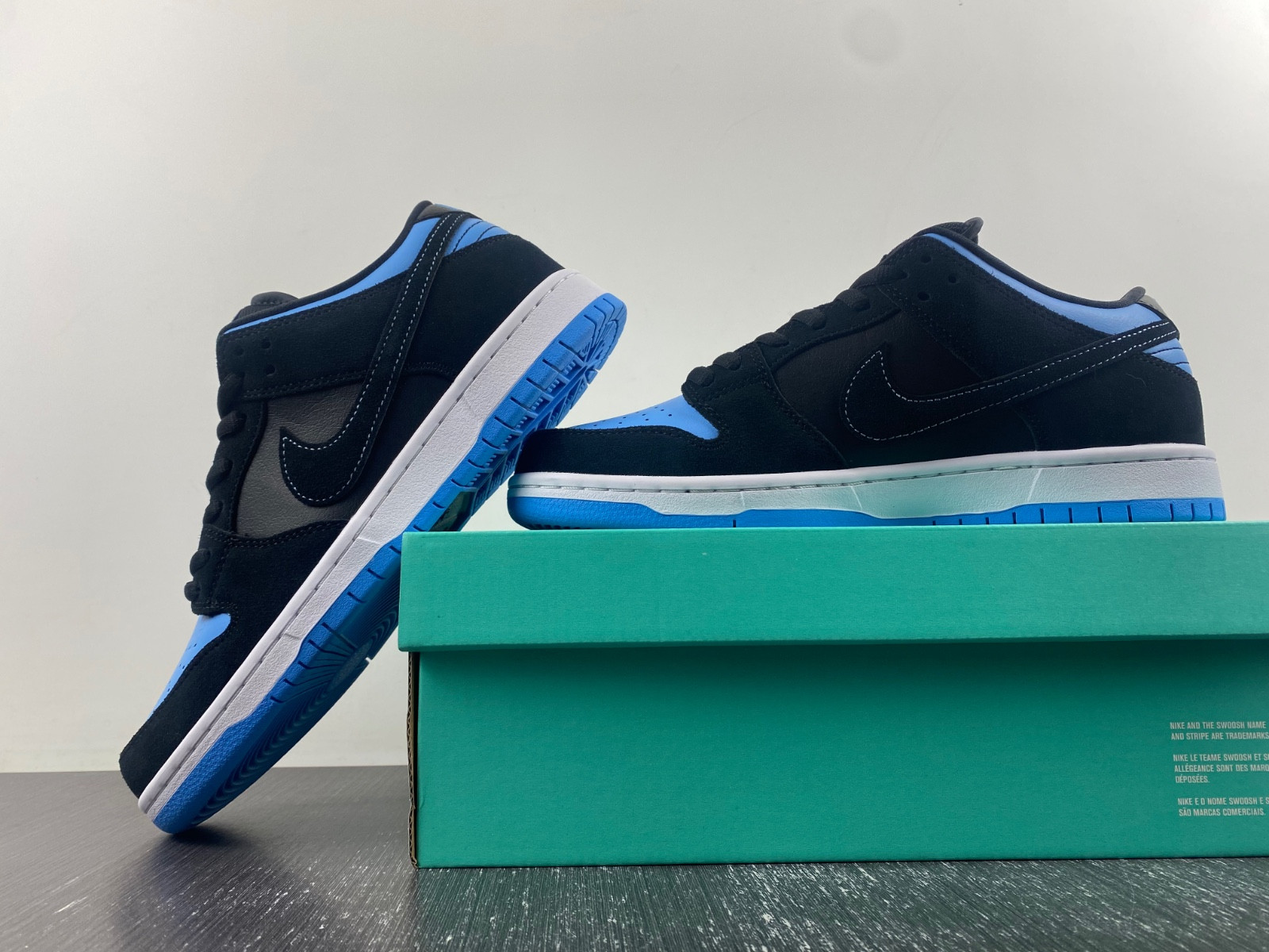 Nike SB Dunk Low Black University Blue Men
