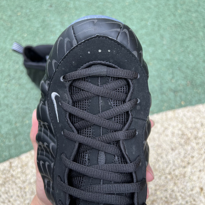 Nike Air Foamposite One QS CV0369-001