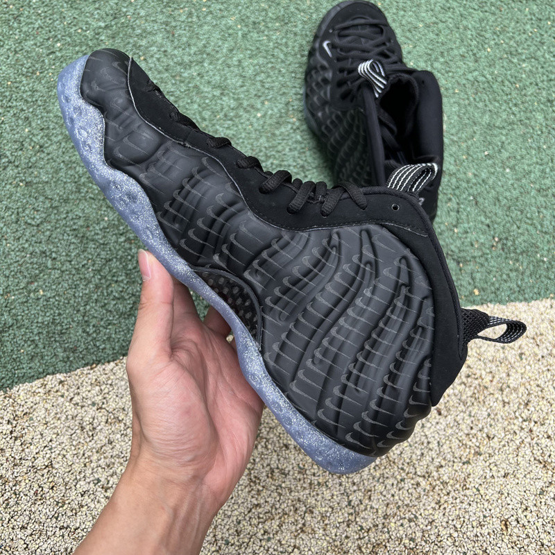 Nike Air Foamposite One QS CV0369-001