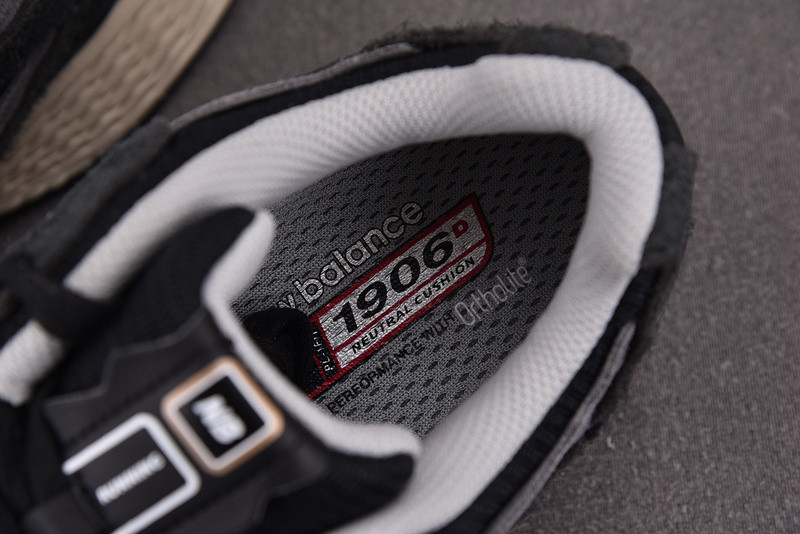 New Balance 1906D Protection Pack Black M1906DD