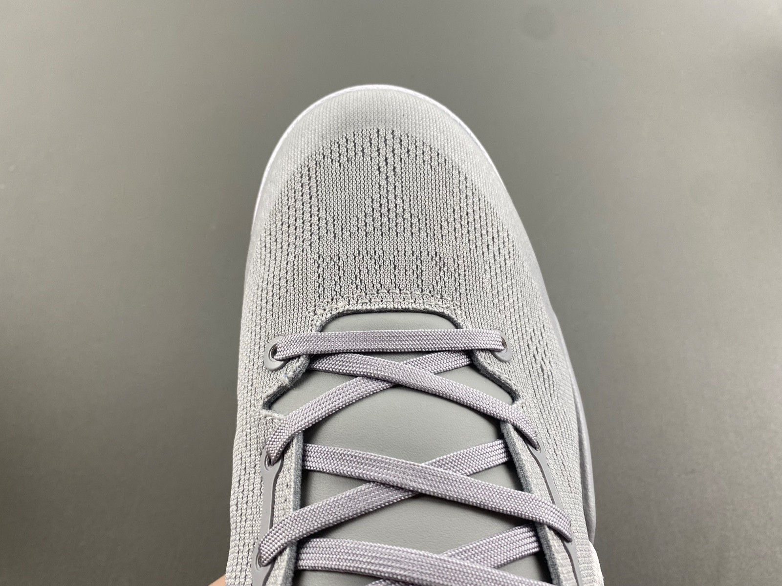 NIKE KOBE 8 PROTRO “WOLF GREY” HF9550-002