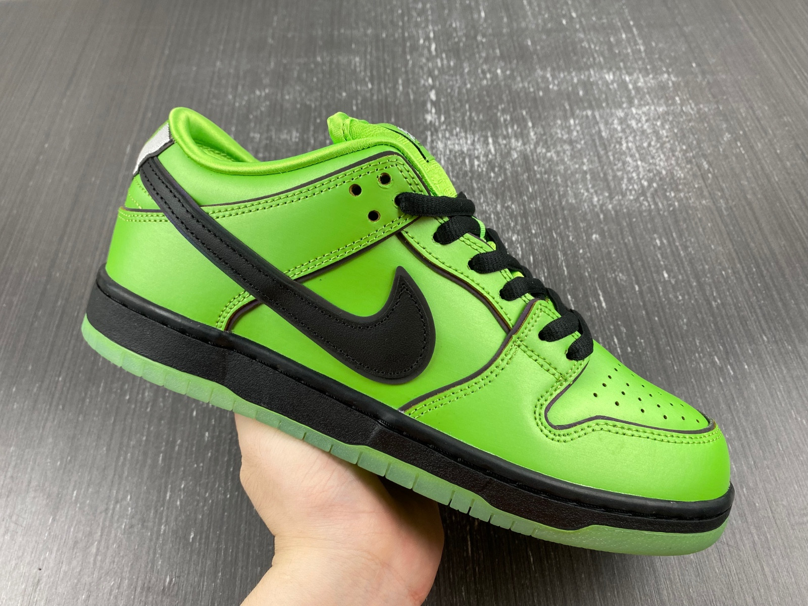 Powerpuff Girls Nike SB Dunk Low "Buttercup" FZ8319-300