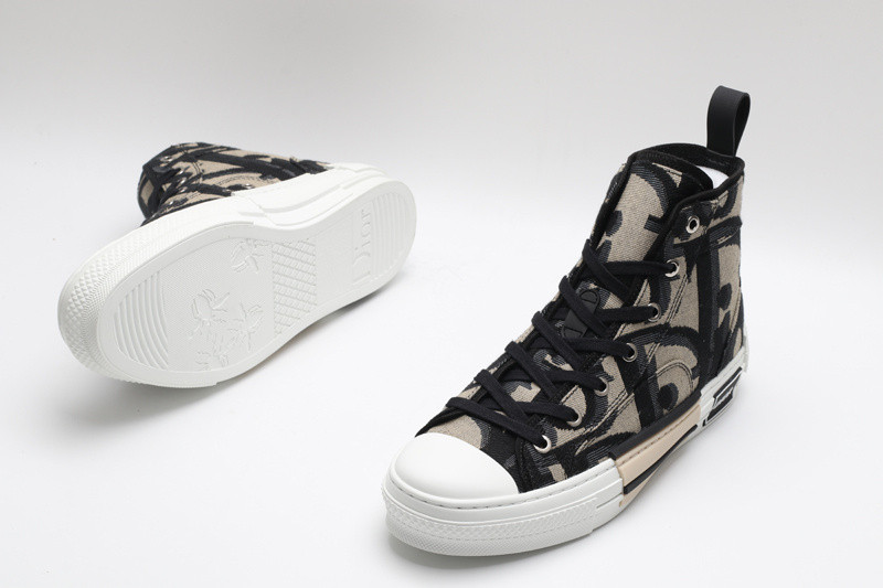 D B23 HIGH-TOP SNEAKERS