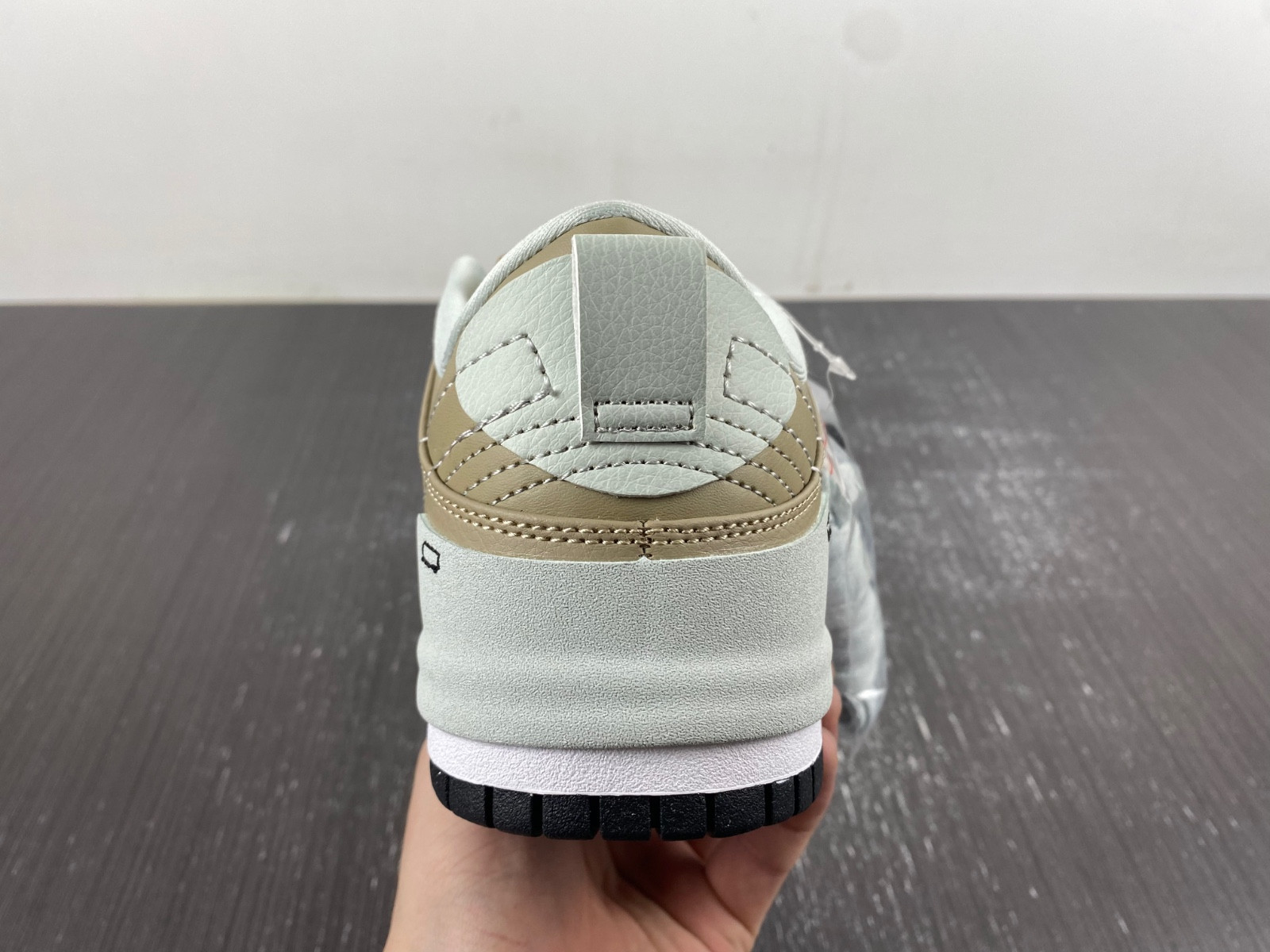 Nike WMNS Dunk Low Disrupt 2 Tan DV4024-200