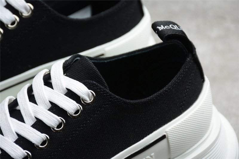 ALEXANDER MCQUEEN SNEAKER