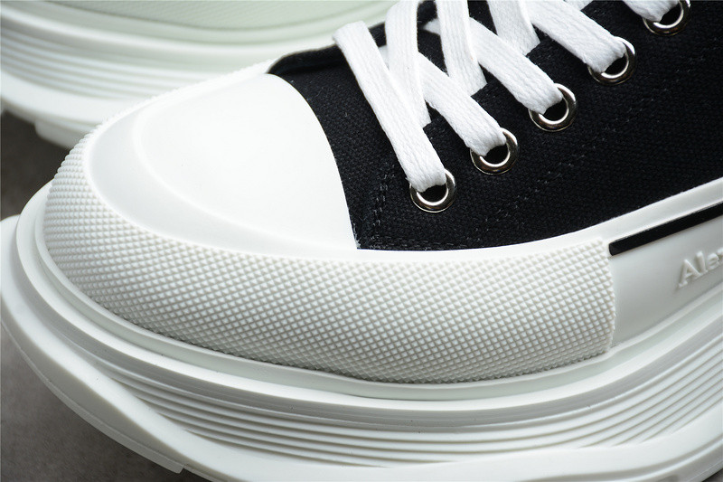 ALEXANDER MCQUEEN SNEAKER