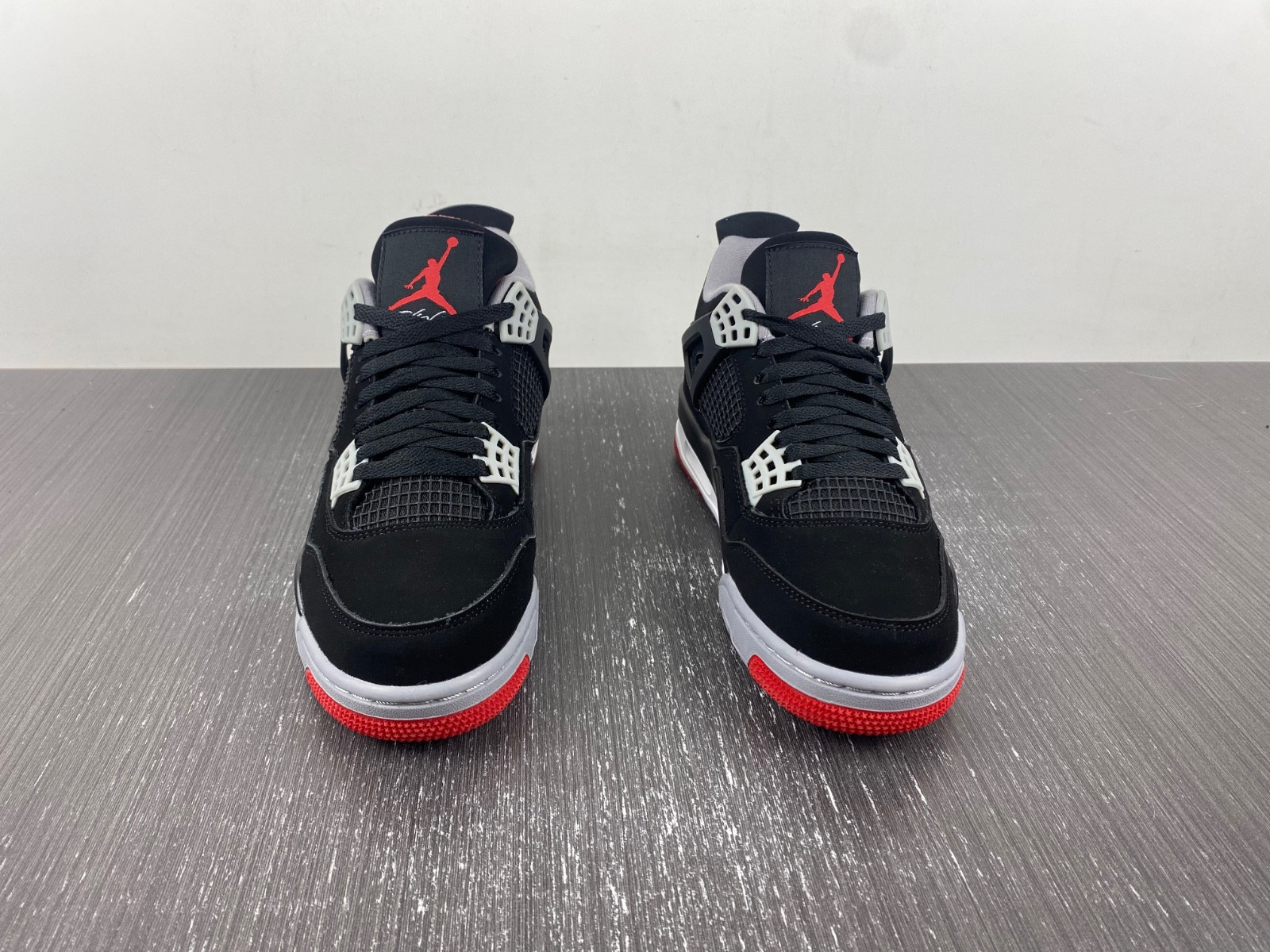 NIKE SB X R JORDAN 4 DR5415-060(This is not a classic model, the classic model is at the back!)