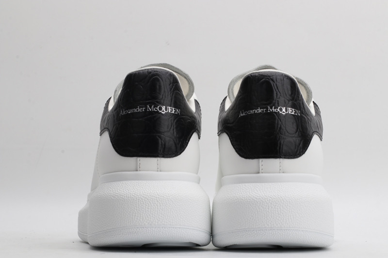 ALEXANDER MCQUEEN SNEAKER