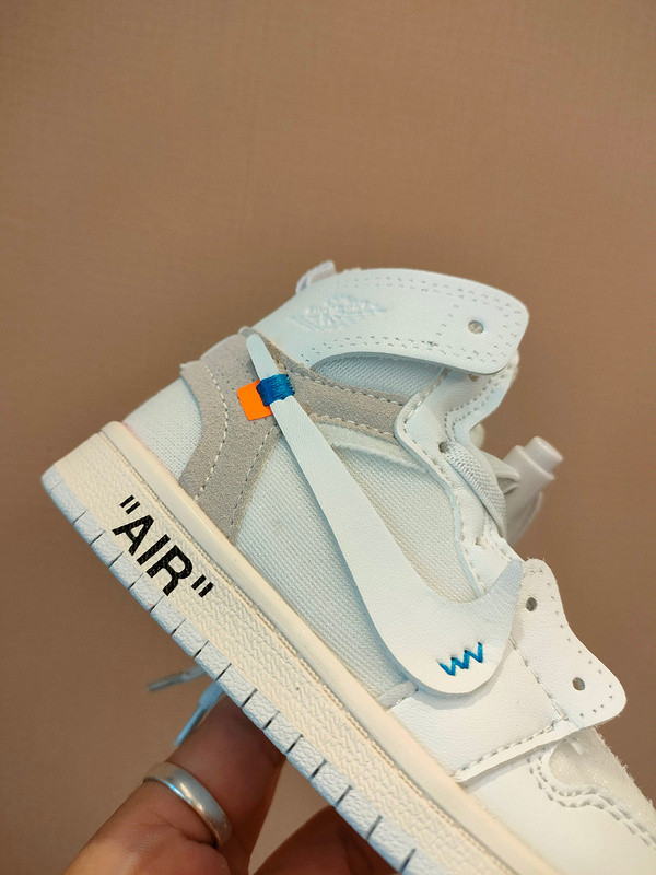 AIR JORDAN 1 KIDS SHOES