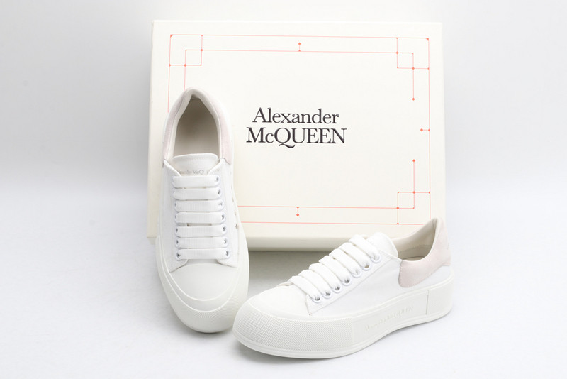 ALEXANDER MCQUEEN SNEAKER