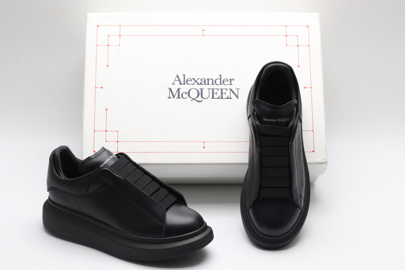 ALEXANDER MCQUEEN SNEAKER