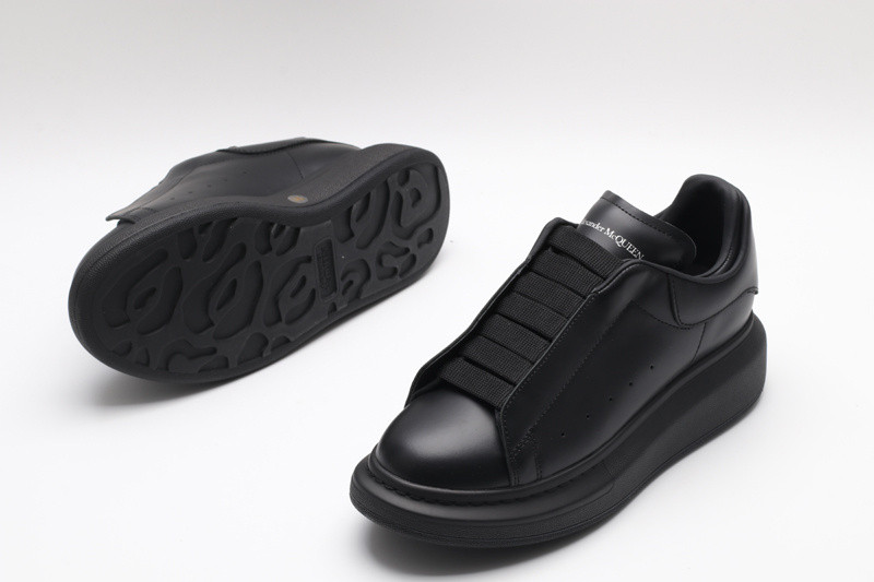 ALEXANDER MCQUEEN SNEAKER