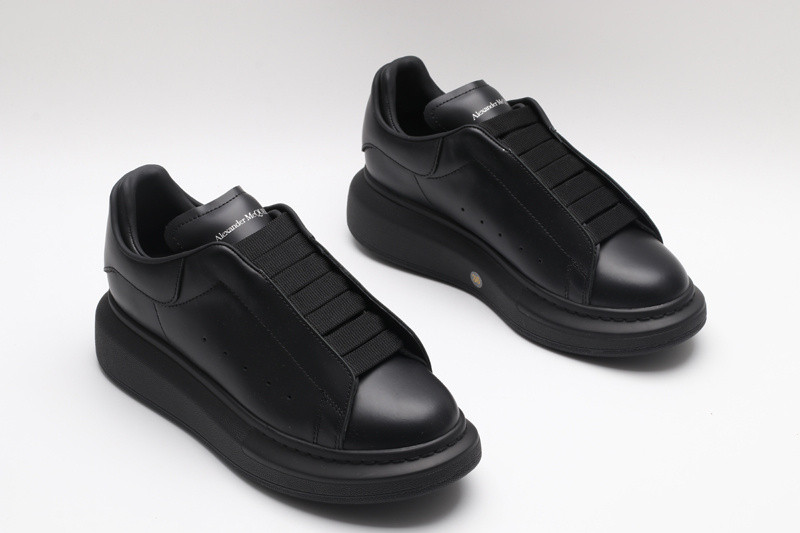 ALEXANDER MCQUEEN SNEAKER