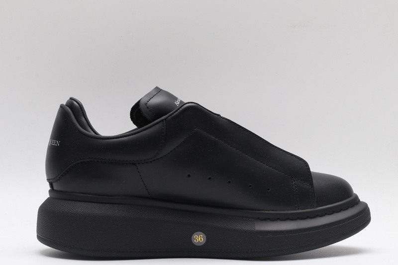 ALEXANDER MCQUEEN SNEAKER