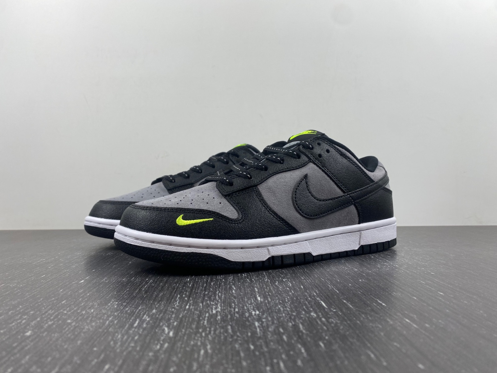 Nike Dunk Low "Black/Grey/Neon Green" FQ2205-001