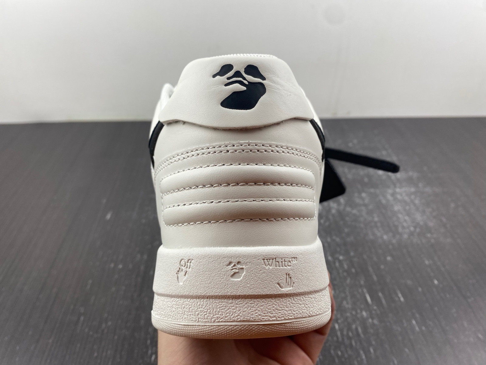 Off-White c/o Virgil Abloh