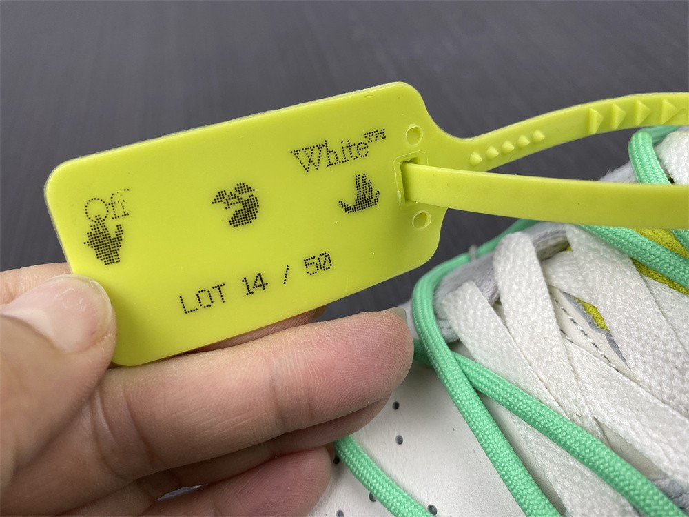 NIKE DUNK LOW OW LOT 14 OF 50 DJ0950-106