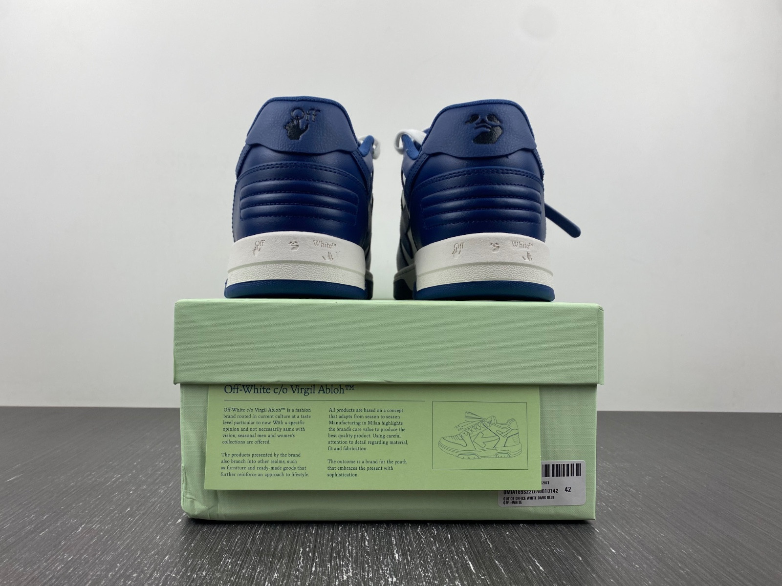 Off-White c/o Virgil Abloh